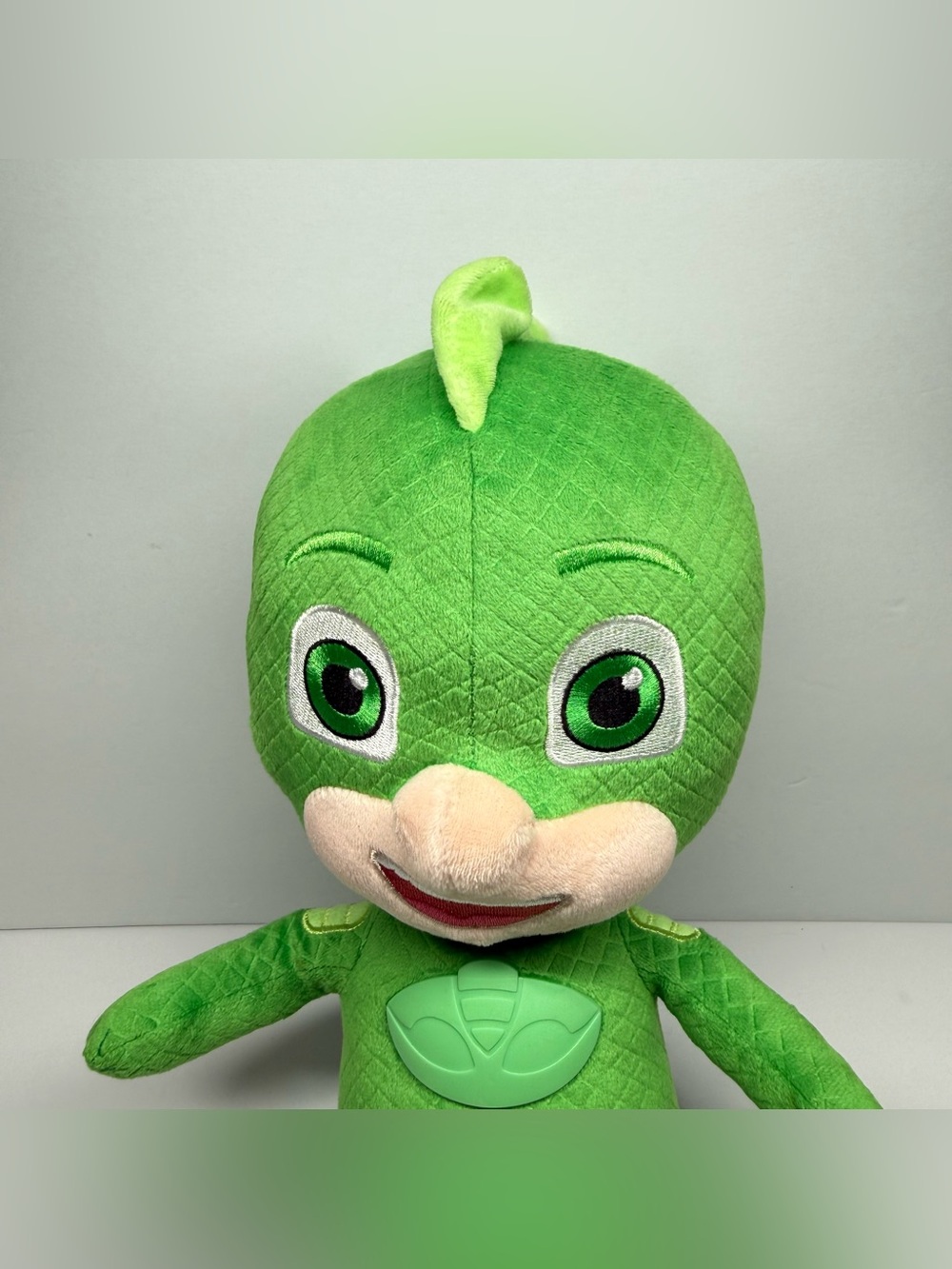 Pj Masks Talking Green Greg Gekko Plush 15" Doll Light Up Sings Talks Just Play - Picture 4 of 9